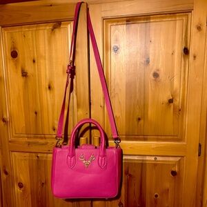 Pink taxidermy crossbody💖